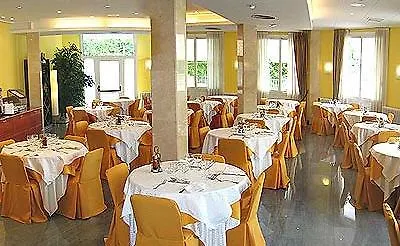 Hotel Girona Nord 萨里亚德泰尔
