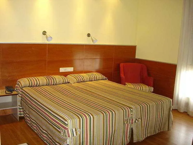 **  Sarriá de Ter Hotel Girona Nord إسبانيا